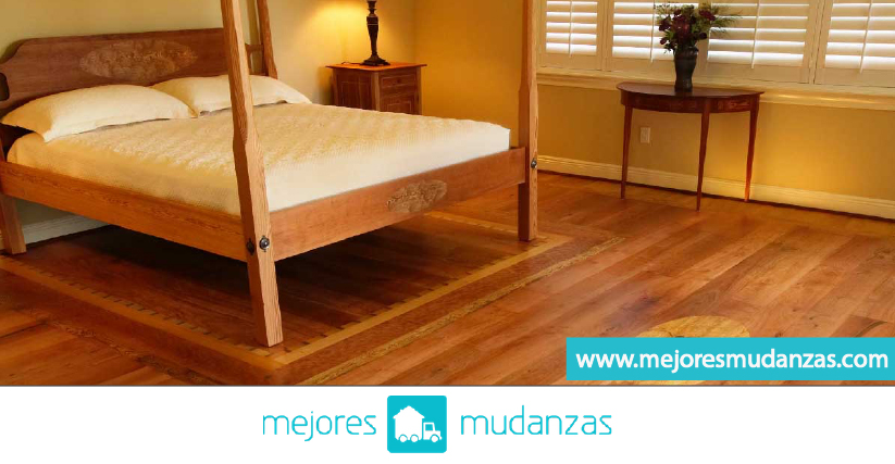 objetos-de-madera-en-una-mudanza